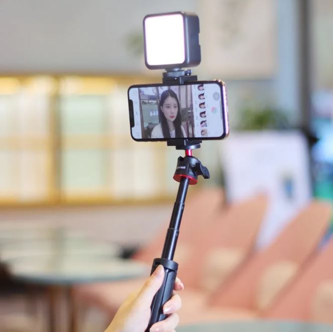 Mobile Phone Vlog Selfie Stick hand held version with light on